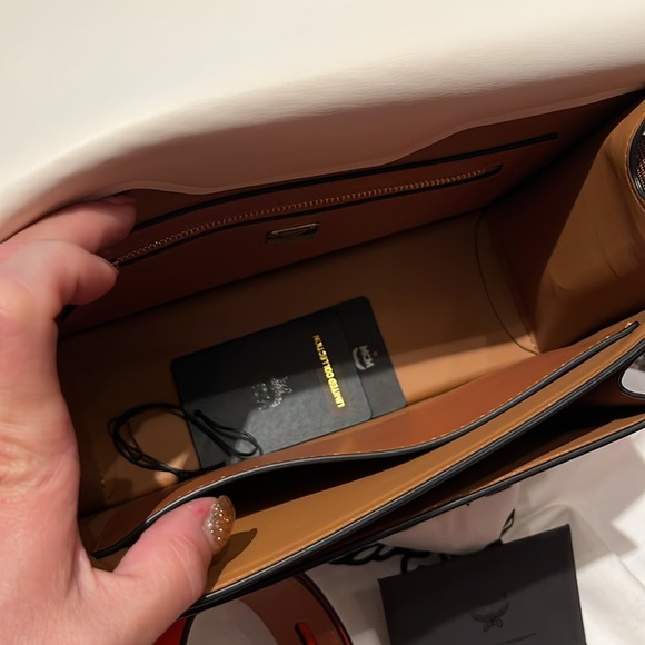 NWT MCM Calfskin Orange and Black Tiger Print Crossbody Bag w/ dustbag - Picture 6 of 10